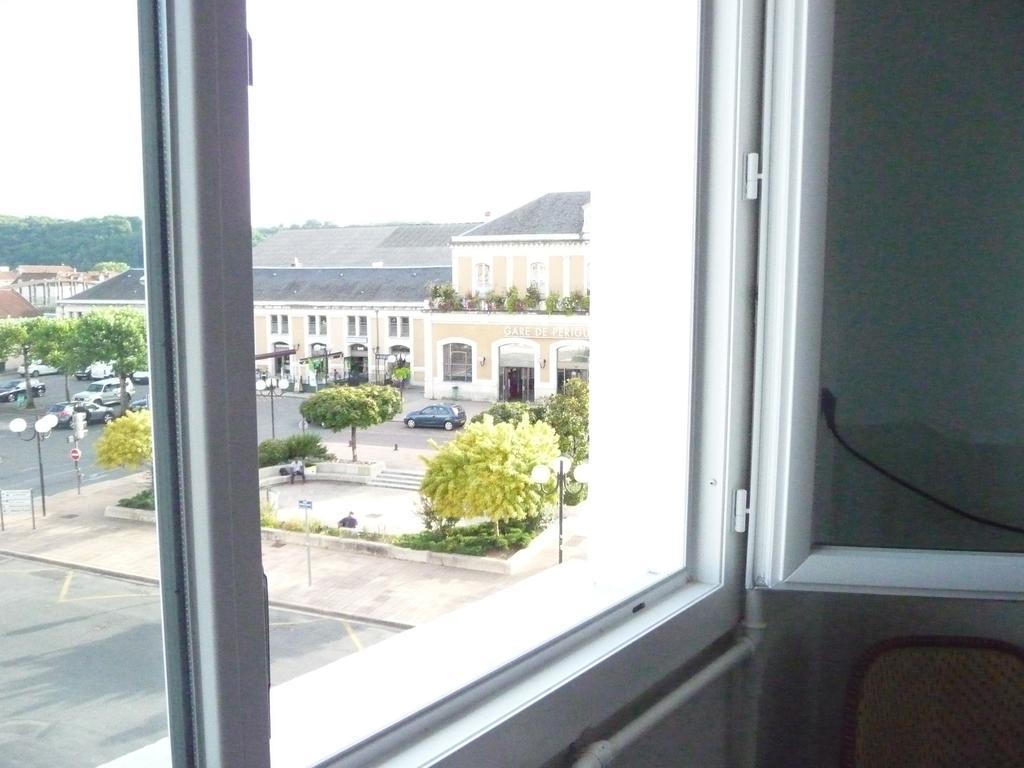 Hotel De La Gare Périgueux Rom bilde