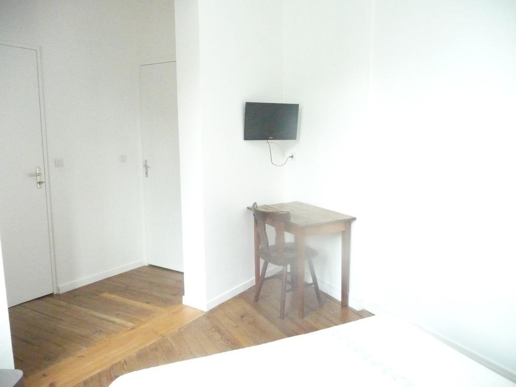 Hotel De La Gare Périgueux Rom bilde