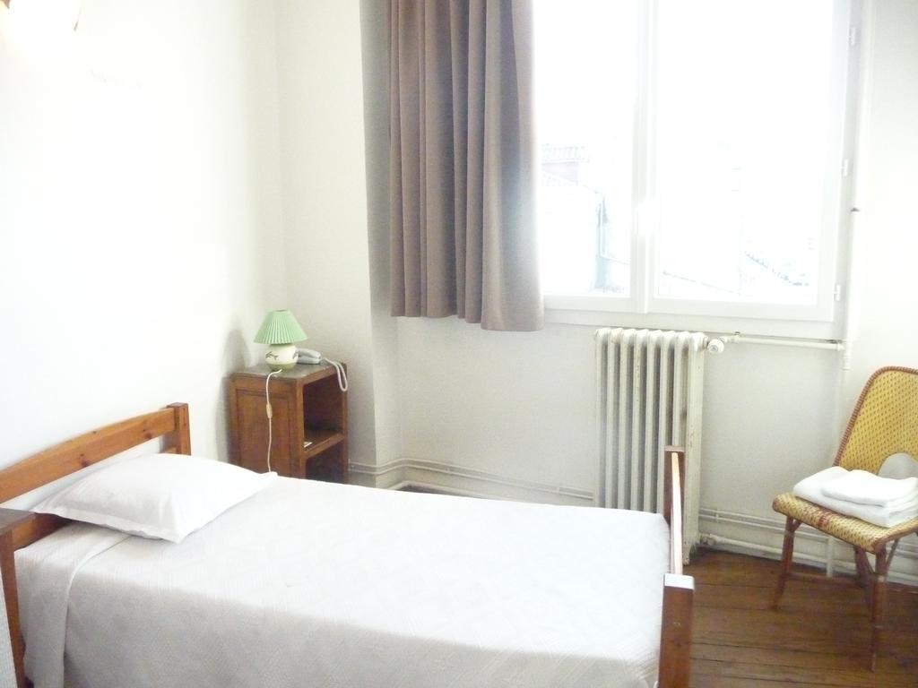 Hotel De La Gare Périgueux Rom bilde