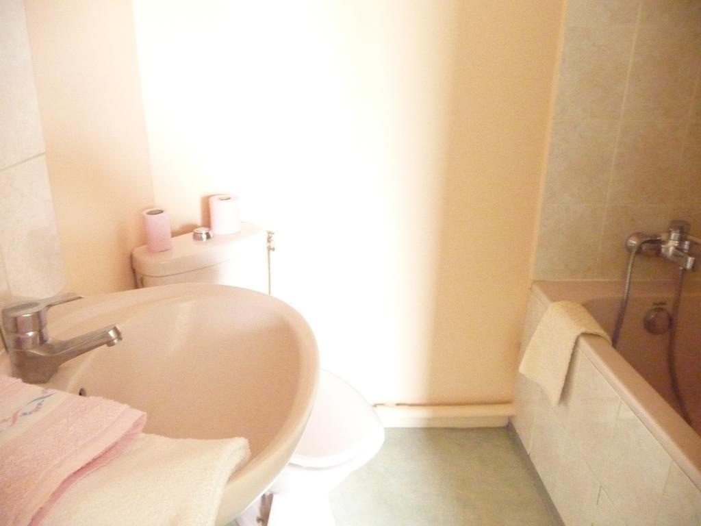 Hotel De La Gare Périgueux Rom bilde