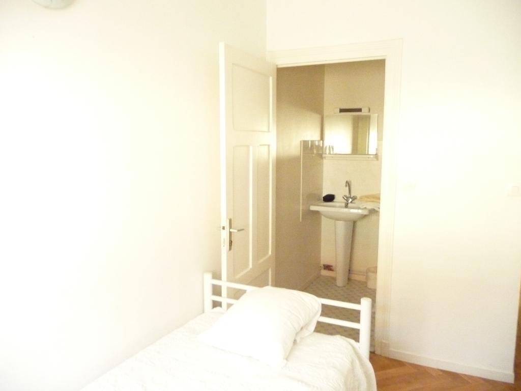 Hotel De La Gare Périgueux Rom bilde