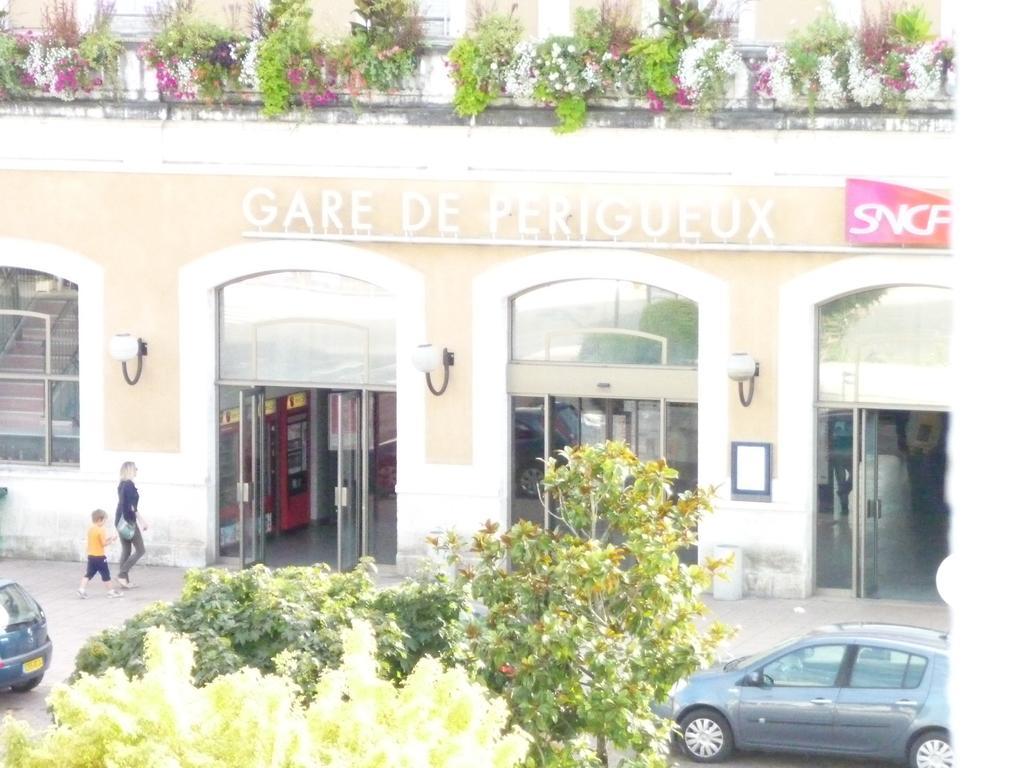 Hotel De La Gare Périgueux Rom bilde